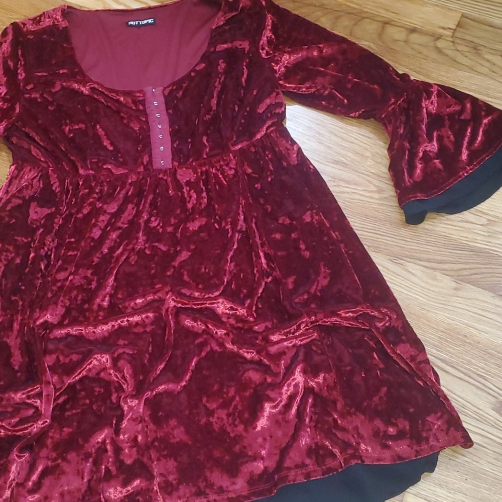 Hot topic crushed velvet dress